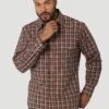 Men's Wrangler Wrinkle Resist Relaxed Fit Snap Front Shirt #112318653